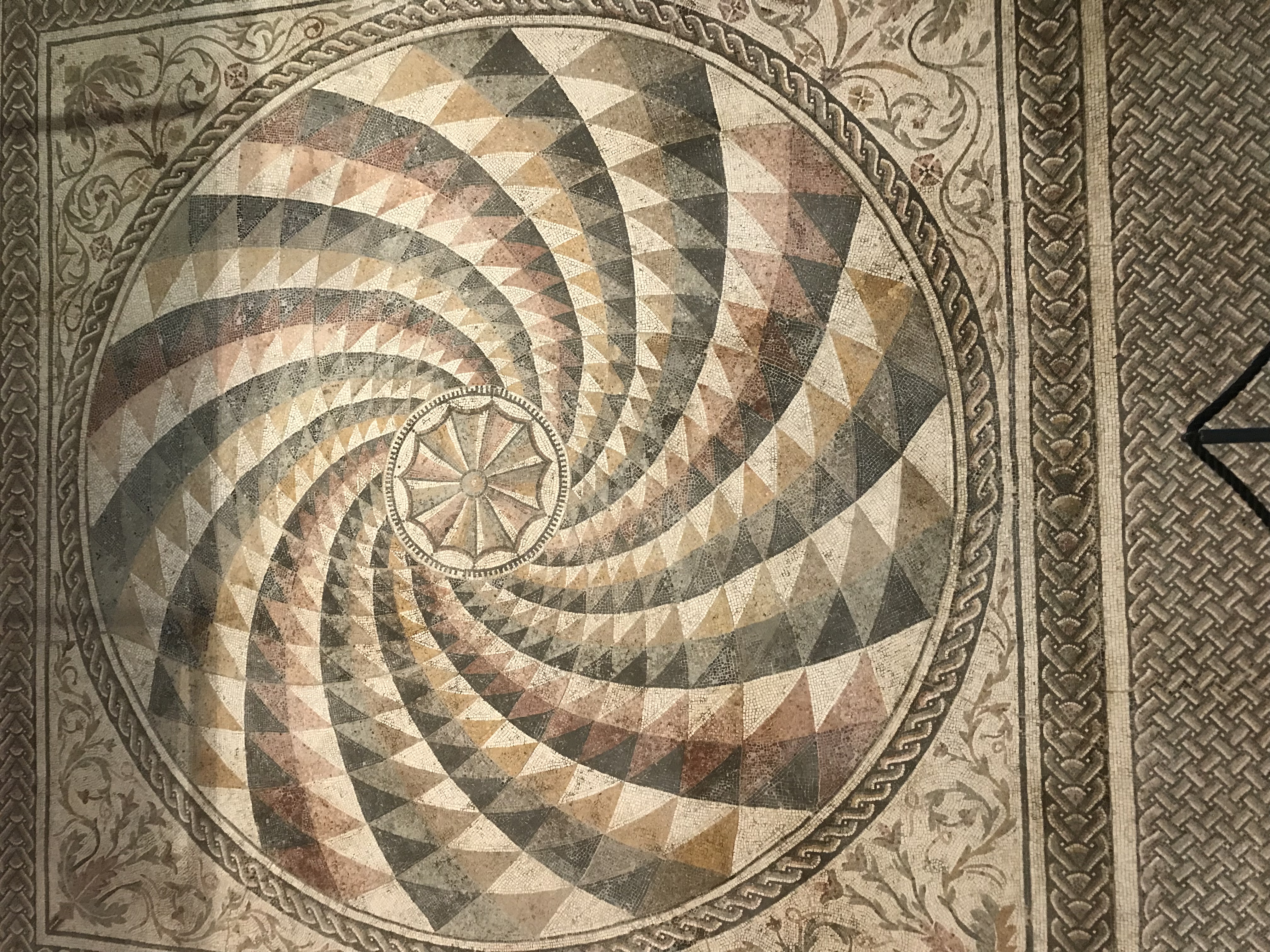 Mosaïque romaine, par Saso